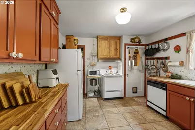 548 N Lombard St, Portland, OR 97217 - Photo 17