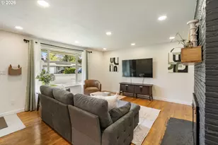 3122 SE 164th Ave, Portland, OR 97236 - Photo 3