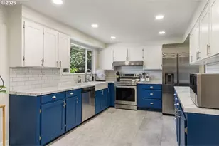 3122 SE 164th Ave, Portland, OR 97236 - Photo 9