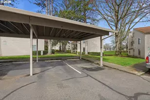 11721 SW Boones Bend Dr, Beaverton, OR 97008 - Photo 31