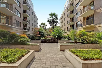 1030 NW Johnson St #521, Portland, OR 97209 - Photo 39