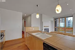 1030 NW Johnson St, Portland, OR 97209 - Photo 27