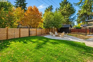 12914 NE Halsey St, Portland, OR 97230 - Photo 17