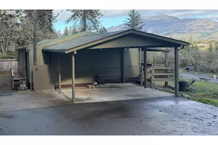 123 Mountain View, Glide, OR 97443 - Photo 5