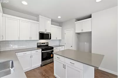 1552 NW Tracy St, McMinnville, OR 97128 - Photo 9