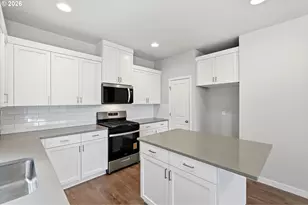 1552 NW Tracy St, McMinnville, OR 97128 - Photo 9