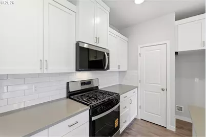 1552 NW Tracy St, McMinnville, OR 97128 - Photo 13