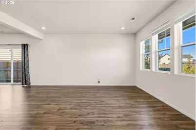 2283 Livesay Ln, Woodburn, OR 97071 - Photo 5