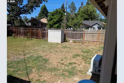 1115 Thayer Ave, Cottage Grove, OR 97424 - Photo 25