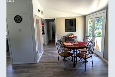1115 Thayer Ave, Cottage Grove, OR 97424 - Photo 5