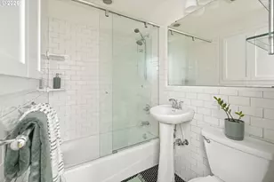 3715 SE Lexington St, Portland, OR 97202 - Photo 21