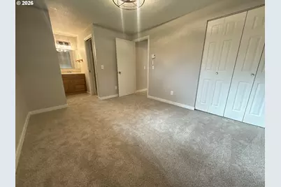 6875 B St, Springfield, OR 97478 - Photo 11