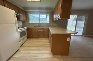 6875 B St, Springfield, OR 97478 - Photo 5