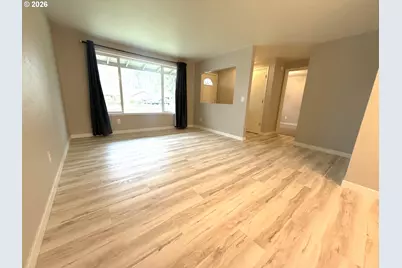 6875 B St, Springfield, OR 97478 - Photo 3