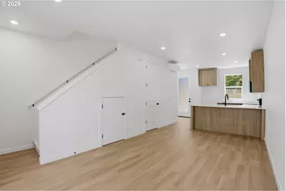 6185 N Albina Ave #3, Portland, OR 97217 - Photo 3