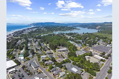 675 SE Keel Ave, Lincoln City, OR 97367 - Photo 17