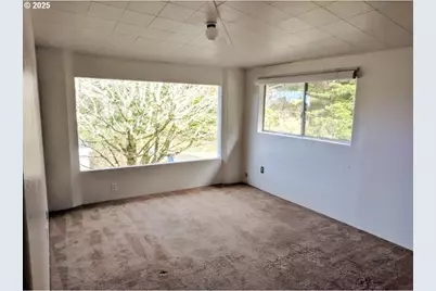 675 SE Keel Ave, Lincoln City, OR 97367 - Photo 9