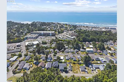 675 SE Keel Ave, Lincoln City, OR 97367 - Photo 15