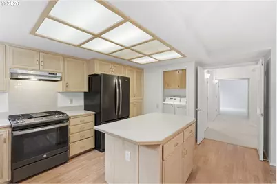 15104 NE Brazee St, Portland, OR 97230 - Photo 9