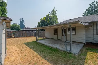 815 Church St, Woodburn, OR 97071 - Photo 33