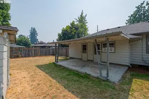815 Church St, Woodburn, OR 97071 - Photo 33