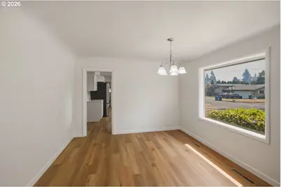 815 Church St, Woodburn, OR 97071 - Photo 7
