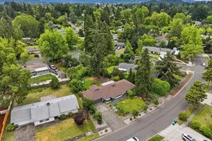 2530 Sharon Way, Eugene, OR 97401 - Photo 43