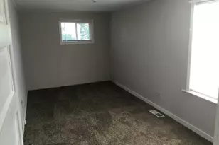 1224 NE 60th Ave, Portland, OR 97213 - Photo 3