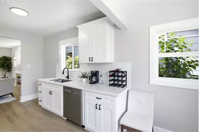625 N Stafford St, Portland, OR 97217 - Photo 11
