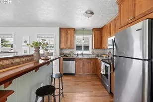 1085 SW Halsey St, Troutdale, OR 97060 - Photo 15