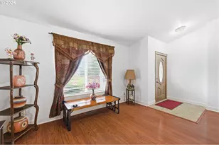 132 NW Howard Ln, Dallas, OR 97338 - Photo 7