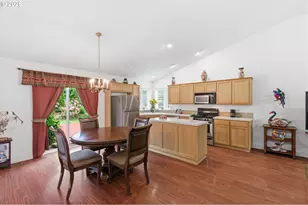 132 NW Howard Ln, Dallas, OR 97338 - Photo 19