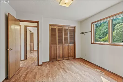 165 Meridian Dr, Kelso, WA 98626 - Photo 17