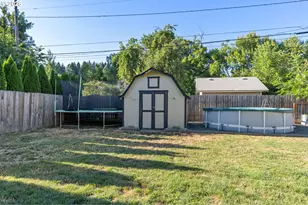 1522 Ash Ave, Cottage Grove, OR 97424 - Photo 35