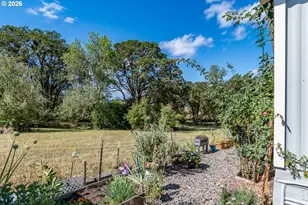 43 NE Mary Ann Ln, Roseburg, OR 97470 - Photo 27