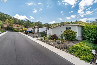 43 NE Mary Ann Ln #43, Roseburg, OR 97470 - Photo 45