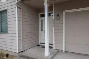 20721 NE Halsey St, Fairview, OR 97024 - Photo 3