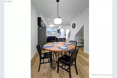 5723 S Kelly Ave, Portland, OR 97239 - Photo 9