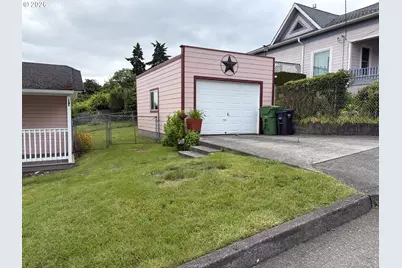 322 W D St, Rainier, OR 97048 - Photo 7