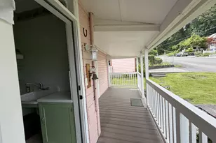 322 W D St, Rainier, OR 97048 - Photo 11
