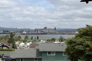 322 W D St, Rainier, OR 97048 - Photo 29