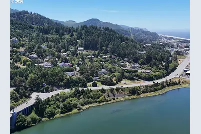 Rogue View Ln, Gold Beach, OR 97444 - Photo 11