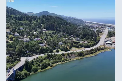 Rogue View Ln, Gold Beach, OR 97444 - Photo 17