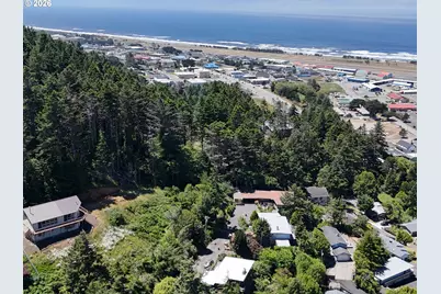 Rogue View Ln, Gold Beach, OR 97444 - Photo 21