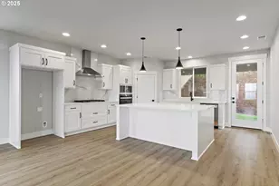 12171 SW Autumnview St, Tigard, OR 97224 - Photo 17