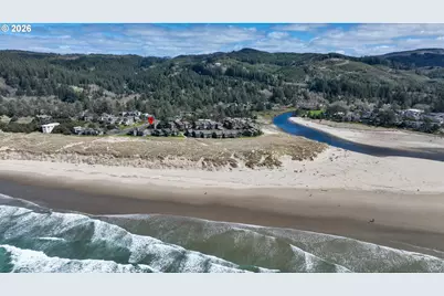 101 N Breakers Point Dr #101, Cannon Beach, OR 97110 - Photo 3