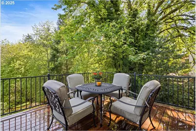 1093 Tyndall Ct, Lake Oswego, OR 97034 - Photo 19