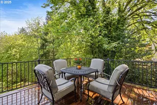 1093 Tyndall Ct, Lake Oswego, OR 97034 - Photo 19