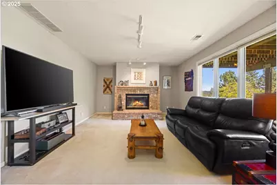 1093 Tyndall Ct, Lake Oswego, OR 97034 - Photo 39