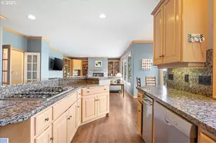 1093 Tyndall Ct, Lake Oswego, OR 97034 - Photo 11